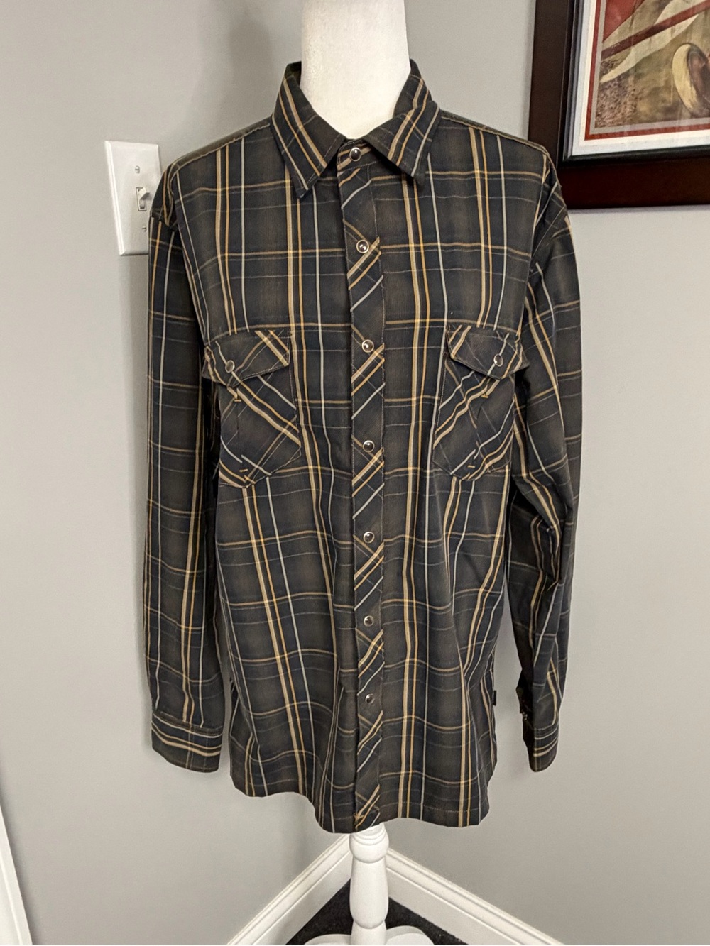 KUHL Mens brown button down shirt long sleeve heavy size Large Bluxur